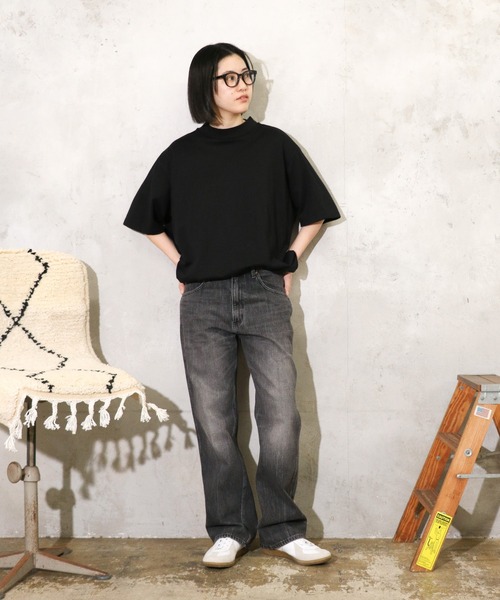 GUNG HO（ガンホー）の「GUNG HO / ガンホー DENIM BOOTS CUT PANTS ブーツカット フレアデニム ユーズド加工 ケミカルウォッシュ（デニムパンツ・メンズ・ブラック系1/ブルー/ブラック/ライトブルー・MEDIUM/LARGE/X-LARGE/SMALL）」の2枚目の写真