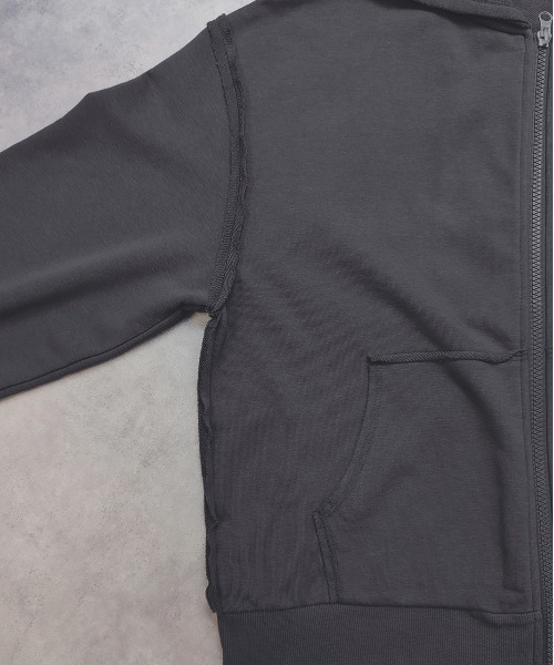 ad thie(アドティエ)の「アウトシーム ダブルジップパーカー(パーカー・レディース・チャコール/ブラック/アイボリー・FREE)」の17枚目の写真