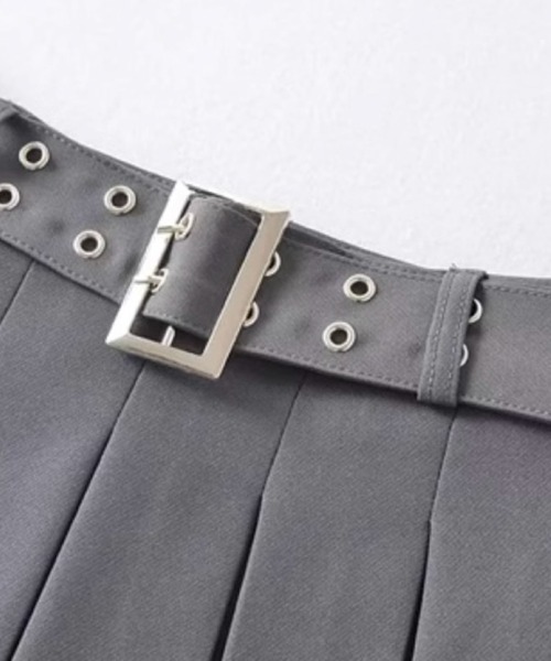 LA POMME petit(ラポミ・プチ)の「Low Waist Mini Pleats Skirt(スカート・レディース・グレー/ブラック/ホワイト・LARGE/MEDIUM/SMALL)」の4枚目の写真