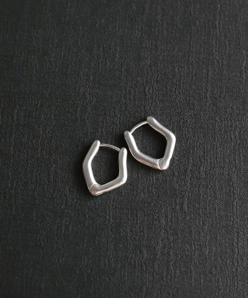 TEN.(テン)の「SILVER925 ダガーピアス(ピアス(両耳用)・レディース・シルバー・FREE)」の8枚目の写真