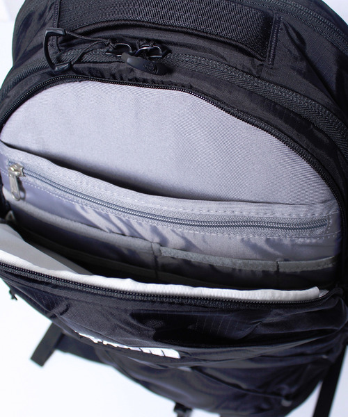 THE NORTH FACE(ザノースフェイス)の「●THE NORTH FACE●ノースフェイス BOREALIS ボレアリス バックパック リュック NF0A52SE(バックパック/リュック・メンズ・ブラック・FREE)」の6枚目の写真