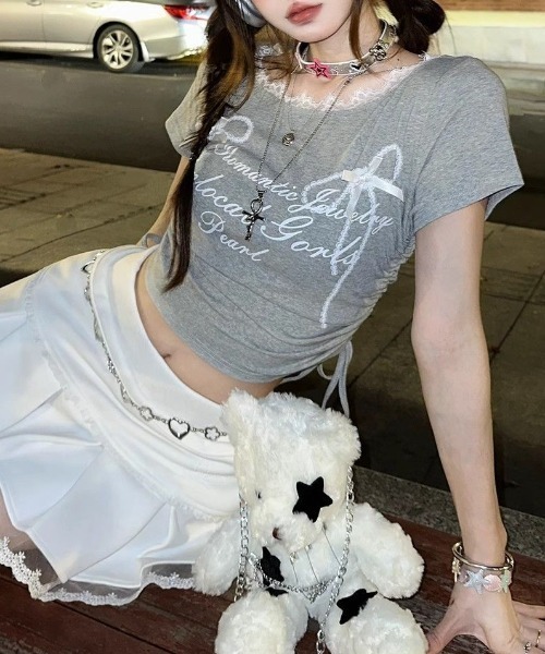 GEMEDA(ジェメダ)の「リボンプリントシャーリングトップス(Tシャツ/カットソー・レディース・ブラック/グレー/ホワイト・M)」の22枚目の写真