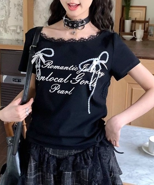 セール】リボンプリントシャーリングトップス（Tシャツ