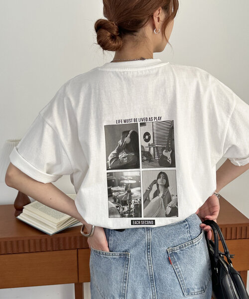 DISCOAT(ディスコート)の「【WEB限定】モノクロフォトバックプリントTシャツ(Tシャツ/カットソー・レディース・チャコールグレー/アイボリー/ホワイト・MEDIUM)」の1枚目の写真
