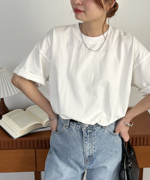 DISCOAT(ディスコート)の「【WEB限定】モノクロフォトバックプリントTシャツ(Tシャツ/カットソー・レディース・チャコールグレー/アイボリー/ホワイト・MEDIUM)」の4枚目の写真