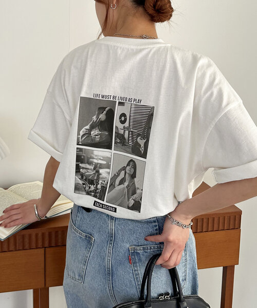 DISCOAT(ディスコート)の「【WEB限定】モノクロフォトバックプリントTシャツ(Tシャツ/カットソー・レディース・チャコールグレー/アイボリー/ホワイト・MEDIUM)」の6枚目の写真