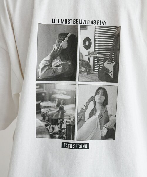 DISCOAT(ディスコート)の「【WEB限定】モノクロフォトバックプリントTシャツ(Tシャツ/カットソー・レディース・チャコールグレー/アイボリー/ホワイト・MEDIUM)」の17枚目の写真