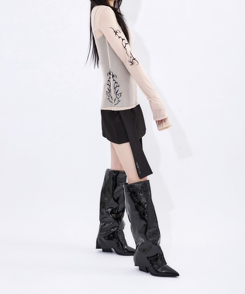 YUUNA ICHIKAWA タトゥープリントハイネックトップス 新品・未使用】yuuna ichikawa シアートップス タトゥー - メルカリ