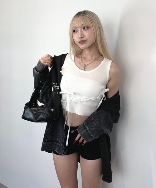 lilful(リルフル)の「レースアップ ランダムリボンデザイン ショート丈タンクトップ(タンクトップ・レディース・ホワイト/ブラック/ブラウン・F)」の15枚目の写真
