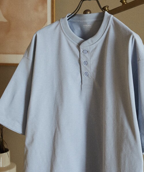 FREAK'S STORE（フリークスストア）の「FREAK’S STORE/フリークスストア AIRDRY 7.7オンス ビックシルエット ヘンリーネックTシャツ/エアドライ ポリエステル Tシャツ/吸水速乾/遮熱性/UVカット（Tシャツ/カットソー・メンズ・ホワイト/ブラック/チャコールグレー/オリーブ/ミント/サックスブルー・SMALL/MEDIUM/LARGE）」の8枚目の写真