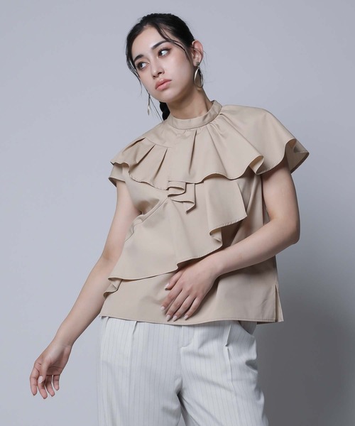 RAW FUDGE（ローファッジ）の「アシメケープフリルブラウス（シャツ/ブラウス・レディース・オフホワイト/サックスブルー/ブラック/ベージュ・M）」の11枚目の写真