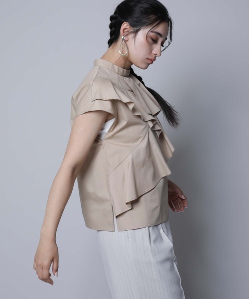 RAW FUDGE（ローファッジ）の「アシメケープフリルブラウス（シャツ/ブラウス・レディース・オフホワイト/サックスブルー/ブラック/ベージュ・M）」の13枚目の写真