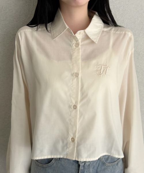 TREOVER(トレオーバー)の「刺繍入り ショート丈シャツ(シャツ/ブラウス・レディース・アイボリー・MEDIUM/LARGE)」の10枚目の写真