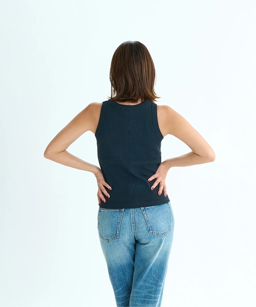 ROXY（ロキシー）の「AWESOME /ロキシーロゴワンポイントタンクトップ（タンクトップ・レディース・ナチュラル/ブラック/ブラウン/グリーン・MEDIUM/LARGE/SMALL）」の13枚目の写真