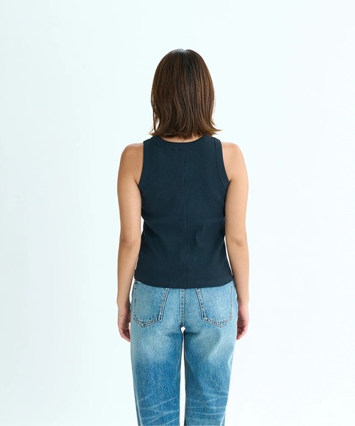 ROXY（ロキシー）の「AWESOME /ロキシーロゴワンポイントタンクトップ（タンクトップ・レディース・ナチュラル/ブラック/ブラウン/グリーン・MEDIUM/LARGE/SMALL）」の11枚目の写真