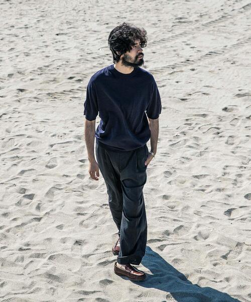 URBAN RESEARCH(アーバンリサーチ)の「new basic WOOL SILK KNIT T-SHIRTS(ニット/セーター・メンズ・ブラック/ネイビー・MEDIUM/LARGE)」の5枚目の写真