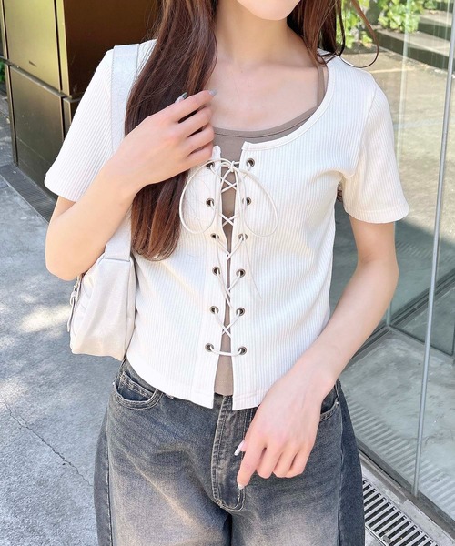 INGNI（イング）の「キャミレイヤード風リブレースアップトップス（Tシャツ/カットソー・レディース・アイボリー系4/ブラウン系3/ブラック×グレー/ブラック系その他/アイボリー系/ブラウン系4・M）」の16枚目の写真