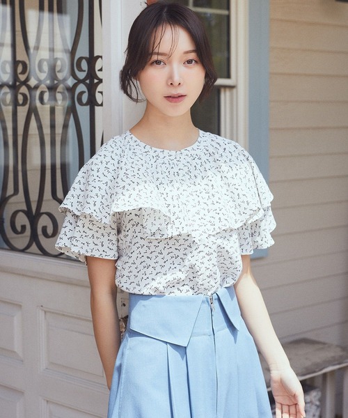 earth music&ecology(アースミュージックアンドエコロジー)の「ケープブラウス(シャツ/ブラウス・レディース・ピンク/オフホワイト/サックスブルー/その他14・FREE)」の12枚目の写真