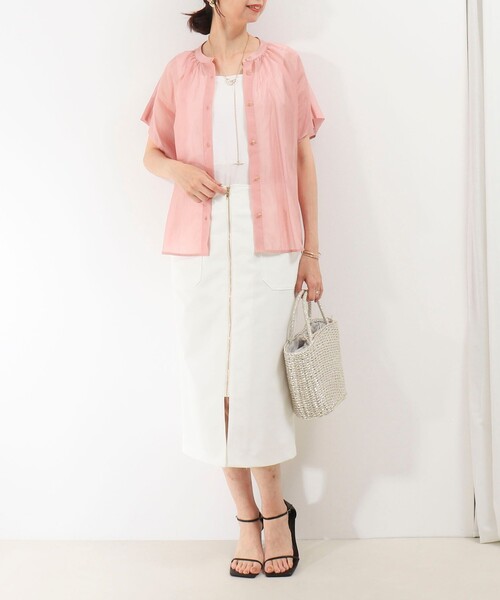 MICO COULIER（ミコクリエ）の「オーガンジースタンドカラーブラウス（シャツ/ブラウス・レディース・グレイッシュベージュ/ベビーピンク/ライトブルー/イエロー・38）」の5枚目の写真