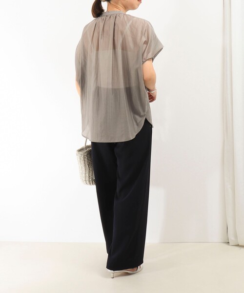 MICO COULIER（ミコクリエ）の「オーガンジースタンドカラーブラウス（シャツ/ブラウス・レディース・グレイッシュベージュ/ベビーピンク/ライトブルー/イエロー・38）」の18枚目の写真