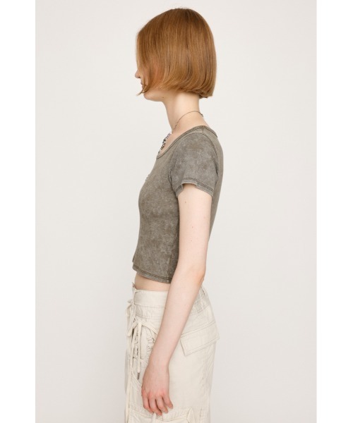 SLY(スライ)の「AGING LOGO CUT TOPS エージング ロゴ カット トップス 半袖 夏服(Tシャツ/カットソー・レディース・ブルー/ブラック/カーキ/ライトグリーン・FREE)」の16枚目の写真