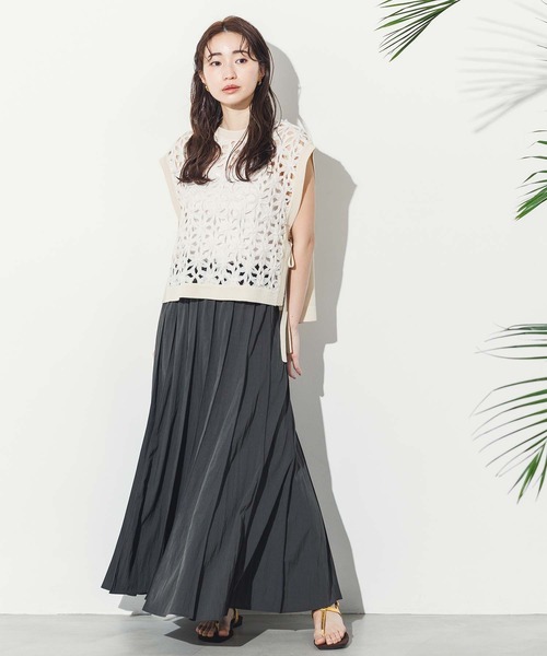 Gready Brilliant(グレディブリリアン)の「パネルフレアマキシスカート(スカート・レディース・ベージュ/チャコールグレー・38)」の3枚目の写真