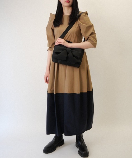 CURI BISCUI(キュリ ビスキュイ)の「ネオプレン素材 リボンモチーフ MINI トート(ショルダーバッグ・レディース・ピンク/ベージュ/ブラック・FREE)」の11枚目の写真