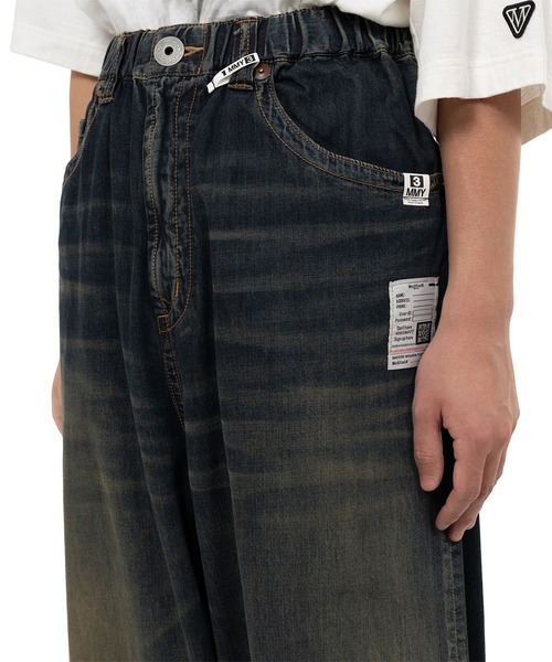 Maison MIHARA YASUHIRO（メゾンミハラヤスヒロ）の「Light Denim Wide Pants（デニムパンツ・メンズ・インディゴブルー/ブラック・44/46）」の16枚目の写真