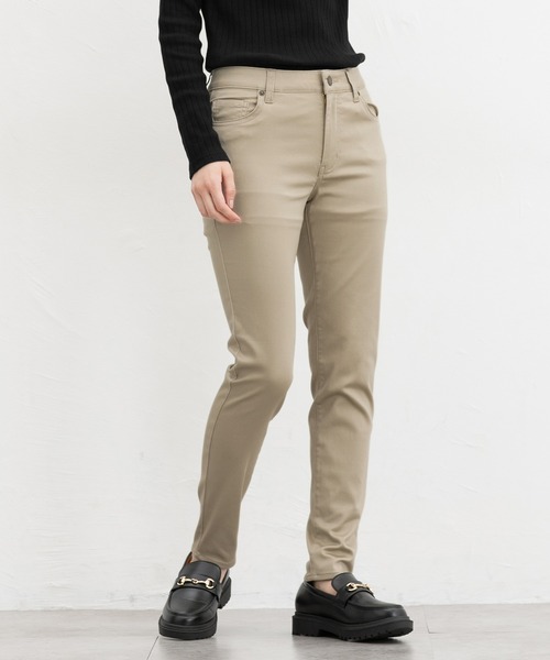 Honeys（ハニーズ）の「スリムカラースキニー（股下６３ｃｍ）（その他パンツ・レディース・ブラック/ライトベージュ/ネイビー/スミクロ・S/M/LL/L/SS）」の4枚目の写真