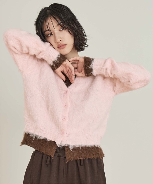 miette(ミエット)の「レイヤード風Vネックカーディガン(カーディガン/ボレロ・レディース・ピンク/ブラック/クリーム・FREE)」の11枚目の写真