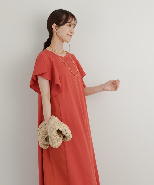 un dix cors（アンディコール）の「《綿100％・着るだけで様になる》コットンシルケット天竺フレアワンピース（ワンピース・レディース・チャコールグレー/ブラック/レッド・FREE）」の5枚目の写真