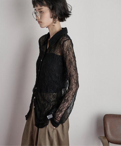 THE YOn(ザヨン)の「ストレッチレースポロカーディガン(Tシャツ/カットソー・レディース・アイボリー/グレイッシュベージュ/ブラック・FREE)」の7枚目の写真
