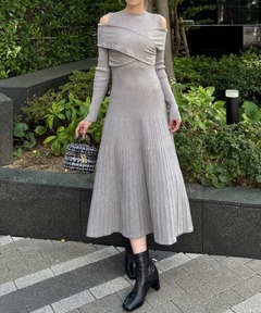 anuans アニュアンス　バイカラーリブニットフレアワンピース アニュアンス anuans バイカラーリブニットフレアワンピース