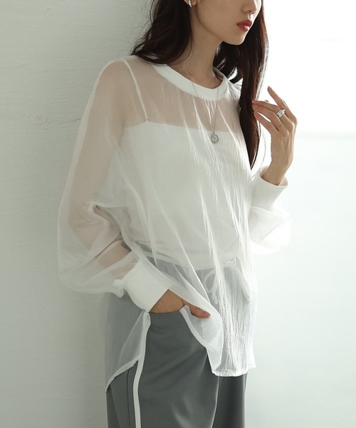 Sawa a la mode(サワアラモード)の「シアーロングスリーブカットソー(Tシャツ/カットソー・レディース・パープル/ホワイト/ブラック・FREE)」の2枚目の写真
