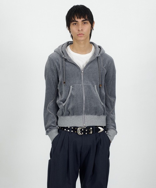 NVRFRGT(ネヴァーフォーゲット)の「VELOUR ZIP UP HOODIE(パーカー・メンズ・ブラウン/グレー・1/2)」の2枚目の写真