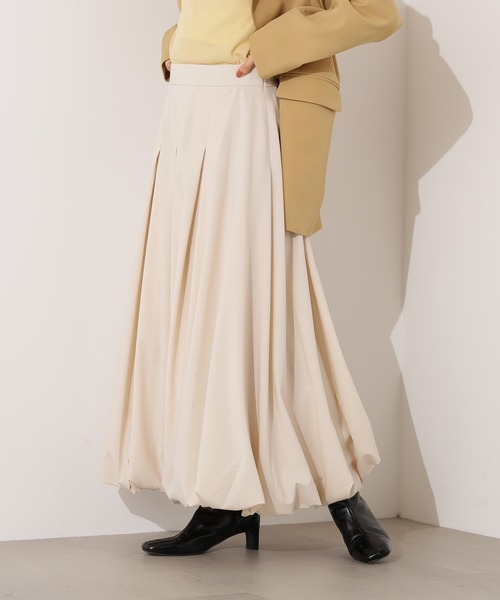 N.(N. Natural Beauty Basic)(エヌエヌナチュラルビューティーベーシック)の「【PS/低身長サイズ】バルーンタックスカート(スカート・レディース・ブラック/チャコールグレー/オフホワイト・MEDIUM/PS)」の4枚目の写真