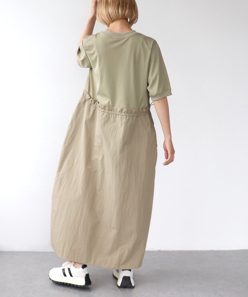 Three Four Time（ｽﾘｰﾌｫｰﾀｲﾑ）の「布帛切替ハーフスリーブロゴワンピース（ワンピース・レディース・チャコールグレー/ベージュ・FREE）」の10枚目の写真