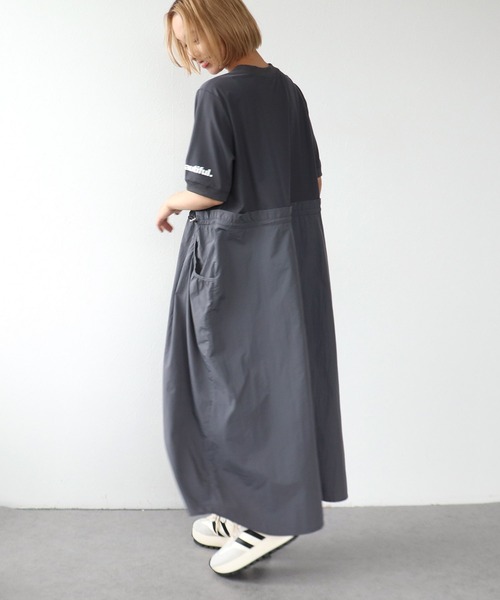 Three Four Time（ｽﾘｰﾌｫｰﾀｲﾑ）の「布帛切替ハーフスリーブロゴワンピース（ワンピース・レディース・チャコールグレー/ベージュ・FREE）」の21枚目の写真