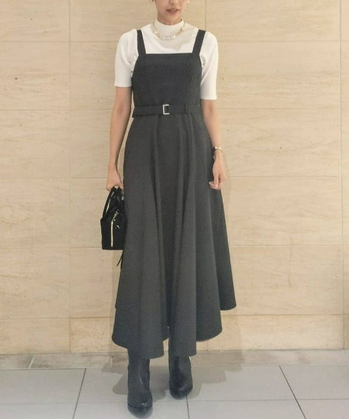 allureville(アルアバイル)の「イレギュラーヘムジャンパースカート(ジャンパースカート・レディース・モカ/チャコールグレー・1/2)」の2枚目の写真
