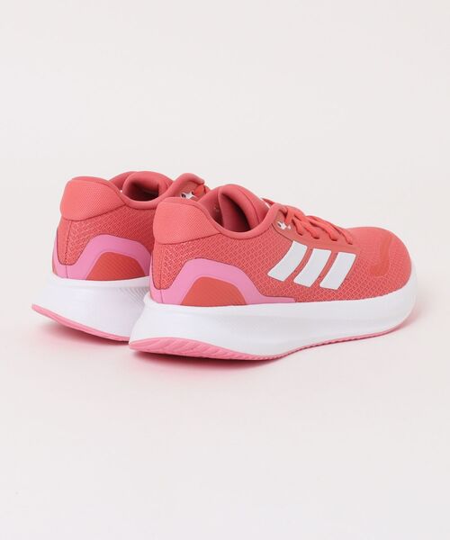 adidas(アディダス)の「《adidas》RUNFALCON 5 W(スニーカー・レディース・レッド系その他/ブラック×ピンク/ブラック×ホワイト/ホワイト×パープル・23.0cm/23.5cm/24.0cm/24.5cm/25.0cm/22.5cm)」の5枚目の写真