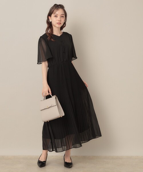 couture brooch（クチュールブローチ）の「【二の腕カバー・楽ちん・通勤】シフォンプリーツワンピース（ワンピース・レディース・サンドベージュ/ブラック/グレー系・38/36/42/40）」の4枚目の写真