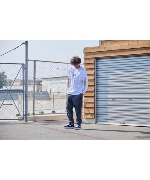 lost(ロスト)の「【ムラサキスポーツ限定】LOST/ロスト 長袖 Tシャツ ロンT 袖プリント L25F-2204(Tシャツ/カットソー・メンズ・ブラック/ホワイト・M/L/XL)」の9枚目の写真