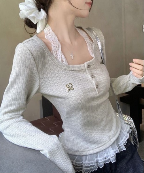 SHEPP(シープ)の「レースキャミソール ヘンリーネックレイヤード風トップス(Tシャツ/カットソー・レディース・アイボリー・M/L)」の4枚目の写真