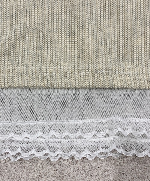 SHEPP(シープ)の「レースキャミソール ヘンリーネックレイヤード風トップス(Tシャツ/カットソー・レディース・アイボリー・M/L)」の14枚目の写真