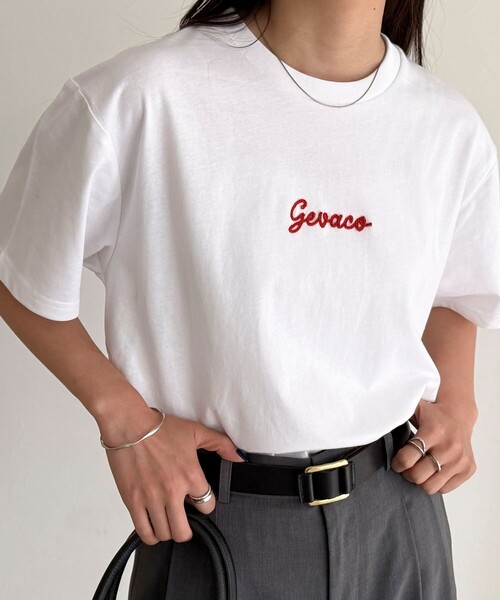 fredy emue(フレディエミュ)の「【GEVACO/ゲバコ】ワンポイントロゴチェーン刺繍半袖Tシャツ(Tシャツ/カットソー・レディース・カーキ/ブラック/オフホワイト/レッド・38)」の22枚目の写真