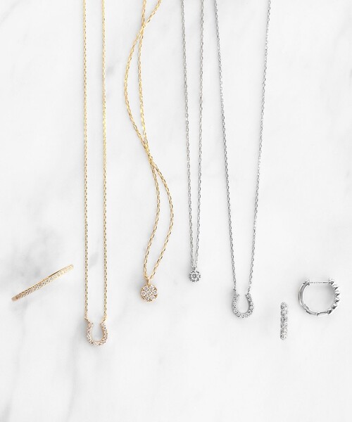 TOCCA(トッカ)の「FRILL DIAMOND PIERCED EARRINGS K10 ダイヤモンド ピアス(ピアス(両耳用)・レディース・シルバー系・F)」の6枚目の写真