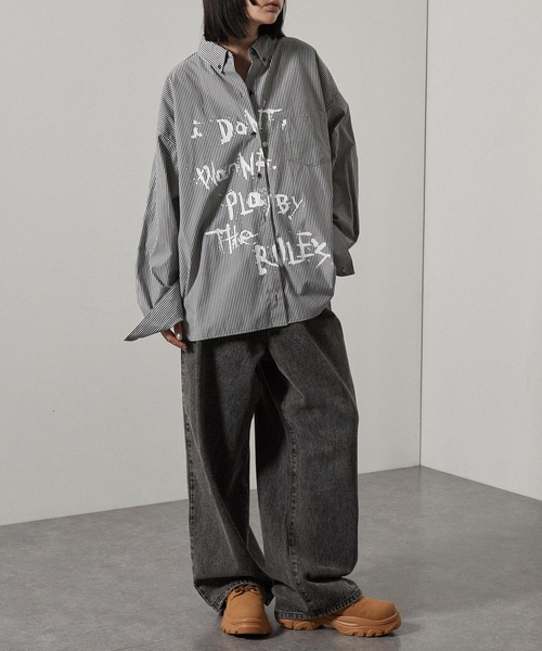 Alfred Alex(アルフレッドアレックス)の「【Alfred Alex】レタリングプリントオーバーサイズストライプシャツ(シャツ/ブラウス・レディース・ブラック/ホワイト・M/L)」の16枚目の写真