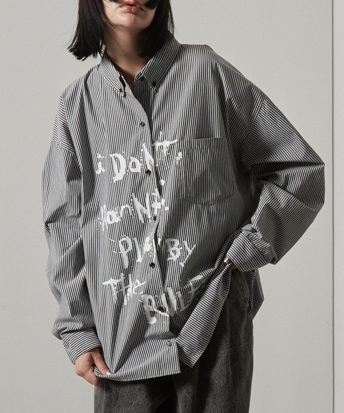 Alfred Alex(アルフレッドアレックス)の「【Alfred Alex】レタリングプリントオーバーサイズストライプシャツ(シャツ/ブラウス・レディース・ブラック/ホワイト・M/L)」の21枚目の写真