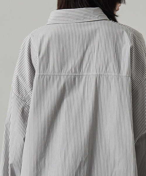 Alfred Alex】レタリングプリントオーバーサイズストライプシャツ