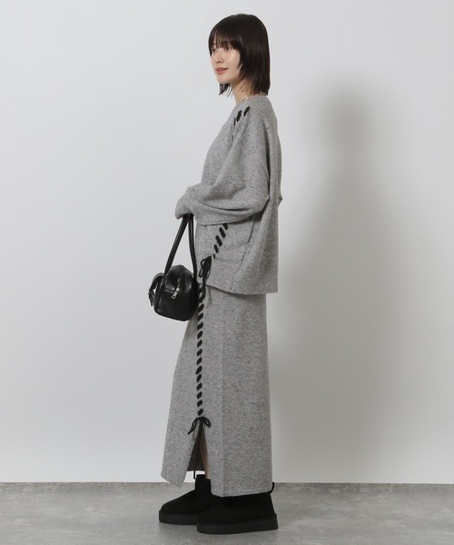 LAKOLE（ラコレ）の「ハンドステッチニットプルオーバー / 587460（ニット/セーター・レディース・アイボリー/グレー/ブルー/モカ・FREE）」の6枚目の写真